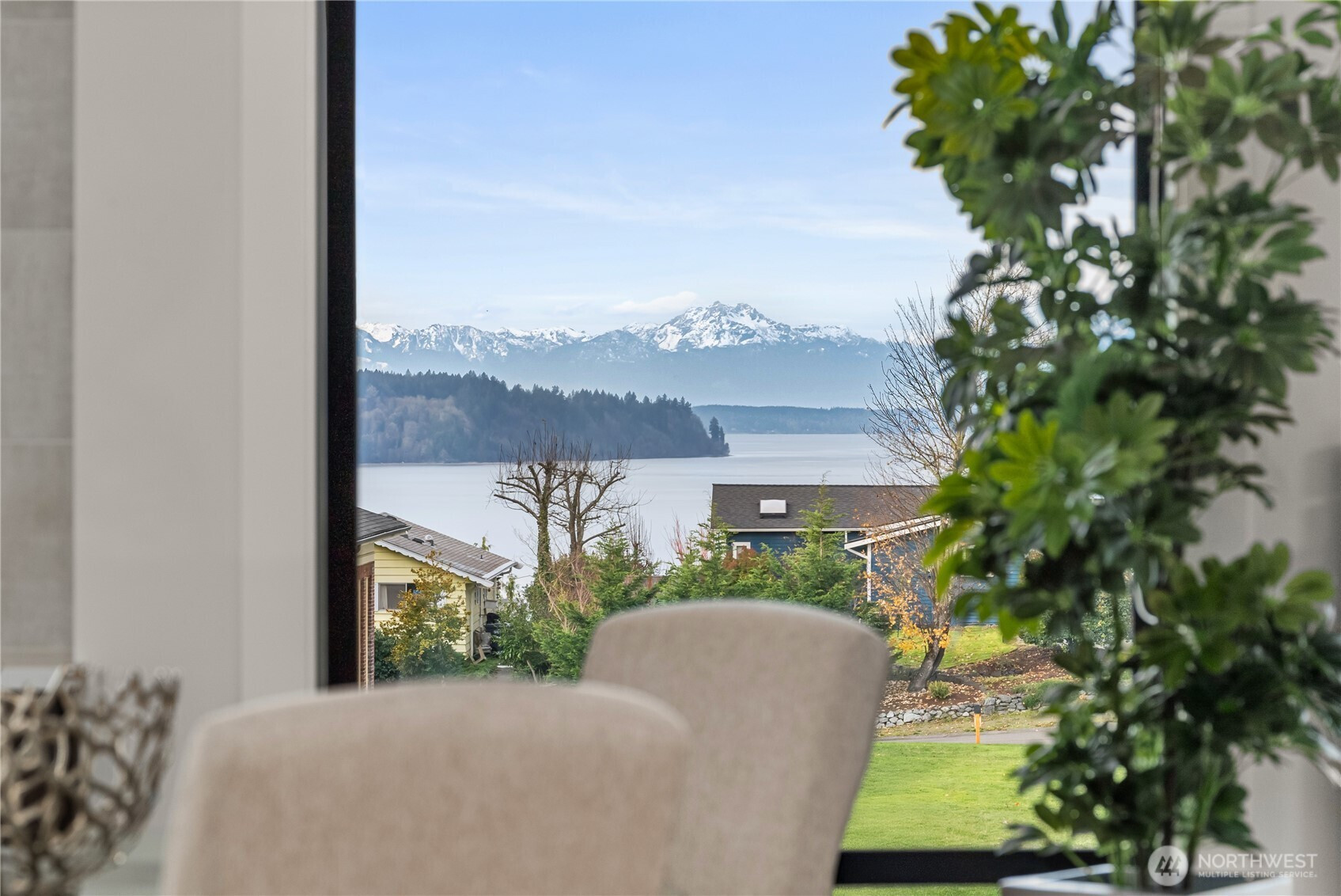 1422 Sequalish Street, Steilacoom, WA 98388