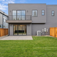 1422 Sequalish Street, Steilacoom, WA 98388