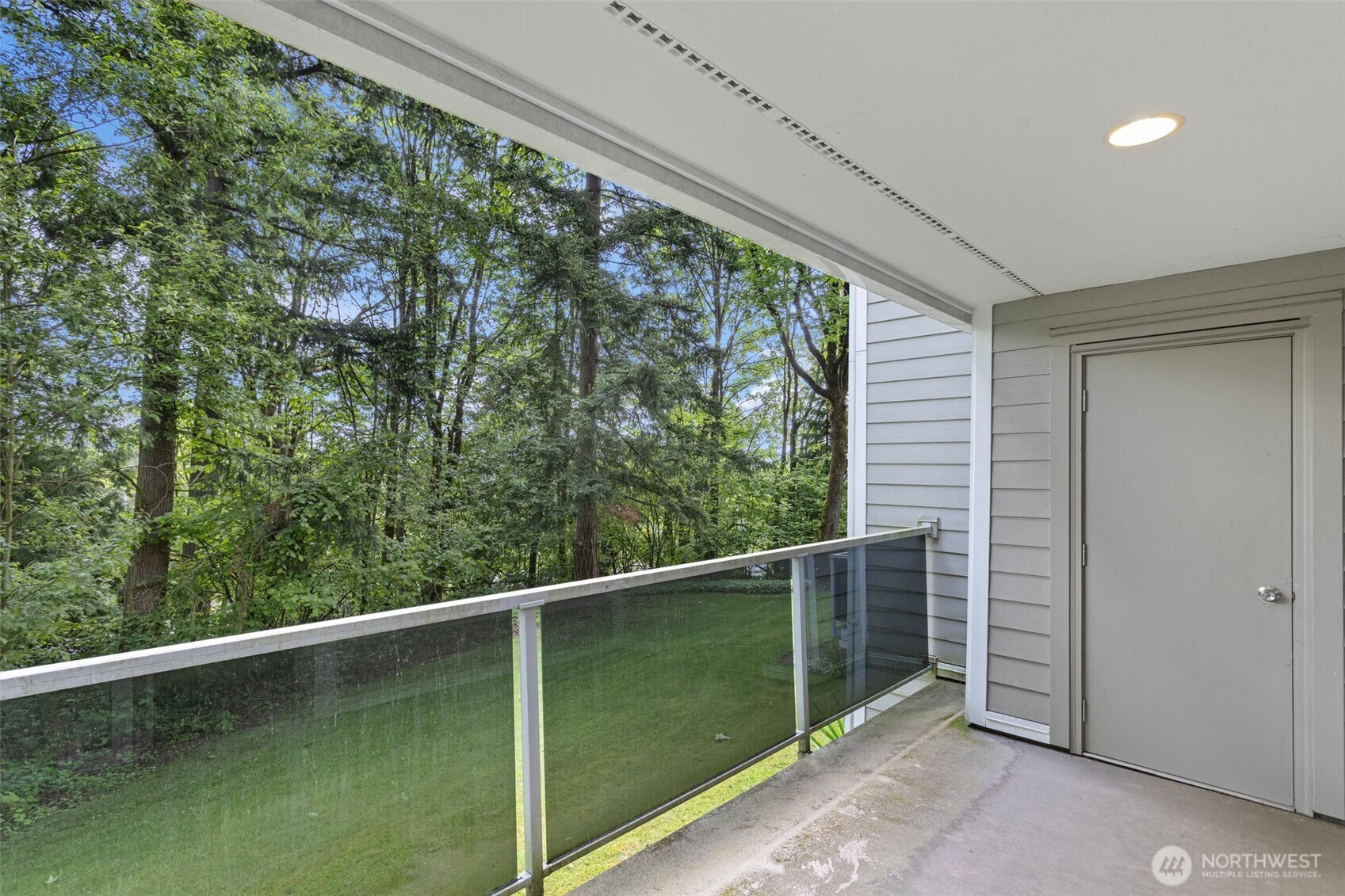 15734 NE 70th Ct, Redmond, WA 98052