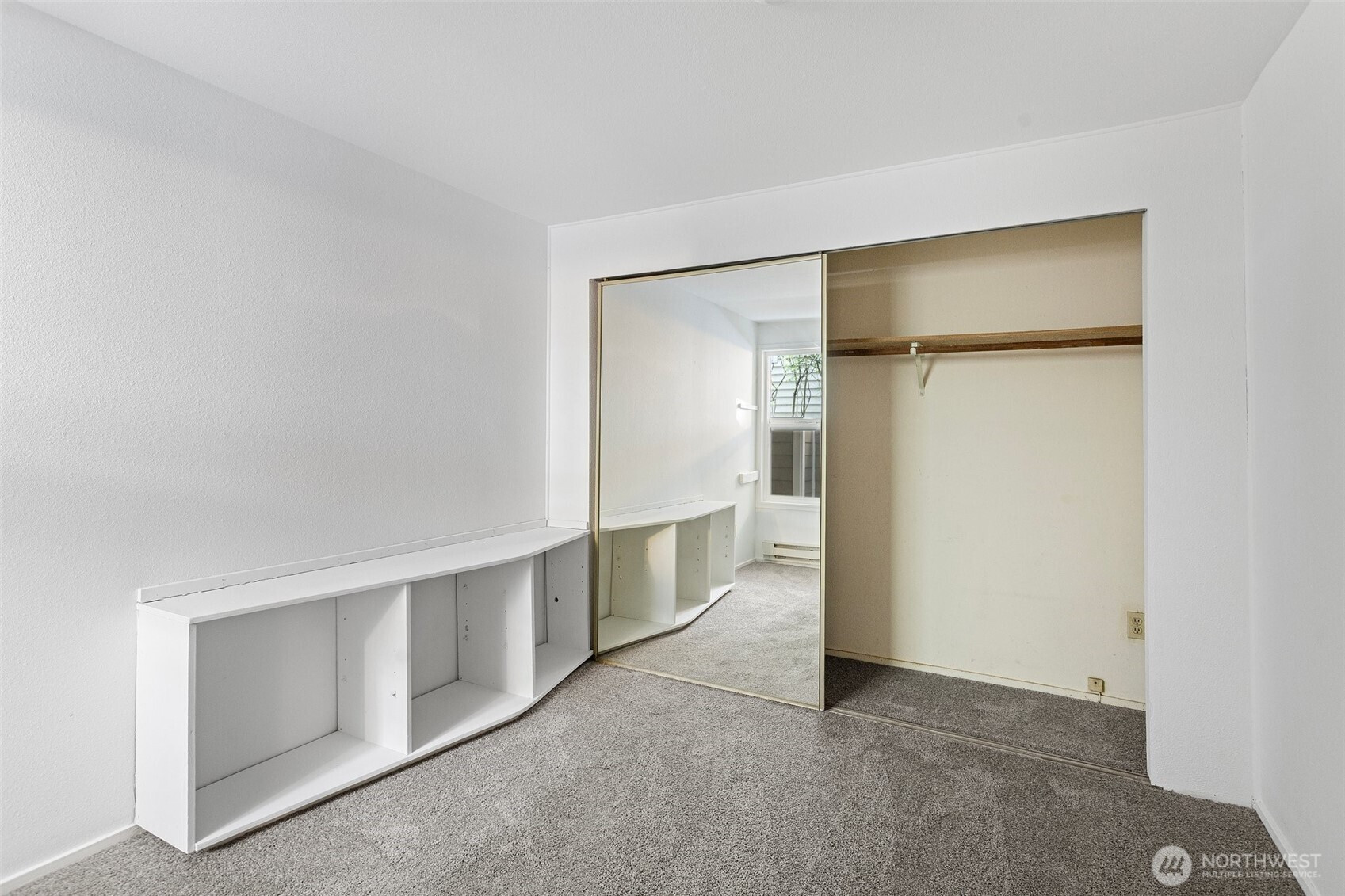 15734 NE 70th Ct, Redmond, WA 98052