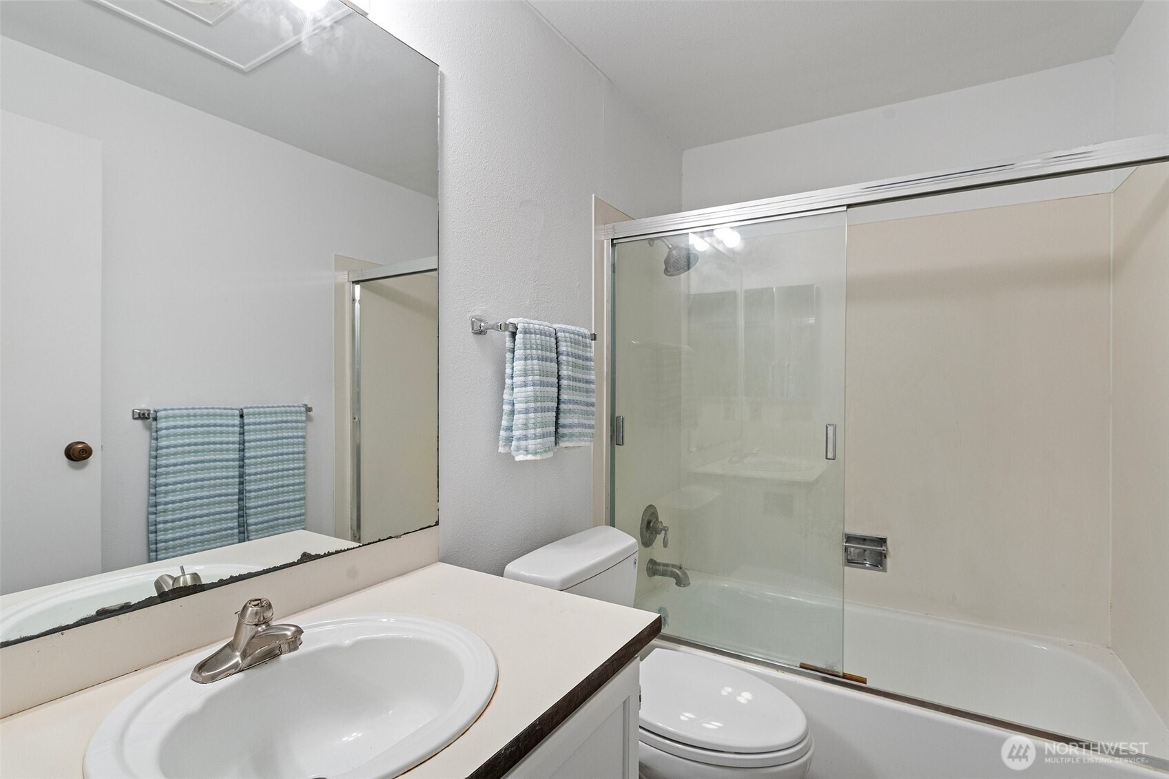 15734 NE 70th Ct, Redmond, WA 98052