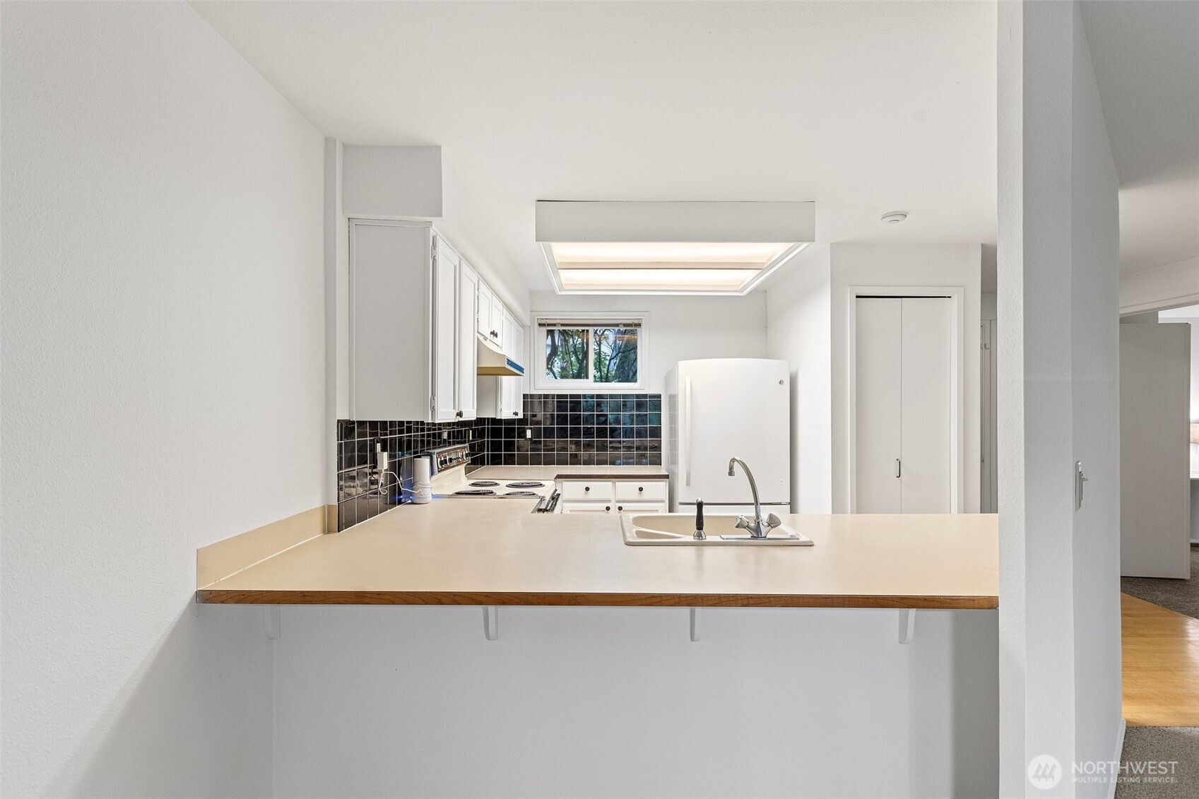 15734 NE 70th Ct, Redmond, WA 98052