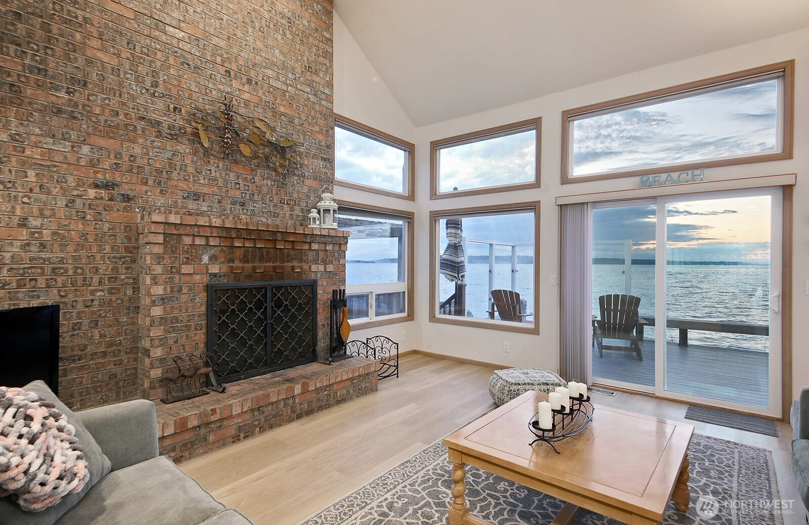 2267 Eastpoint Drive, Langley, WA 98260