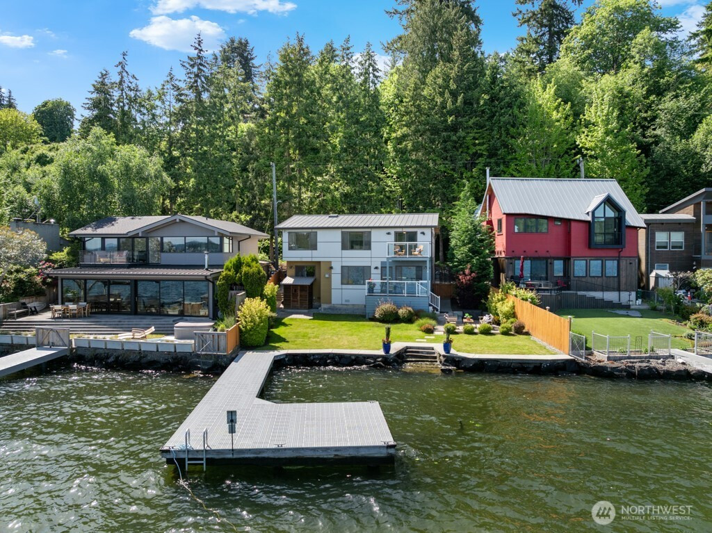 13190 Riviera Place NE, Seattle, WA 98125