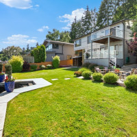 13190 Riviera Place NE, Seattle, WA 98125