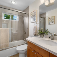 13190 Riviera Place NE, Seattle, WA 98125