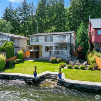 13190 Riviera Place NE, Seattle, WA 98125