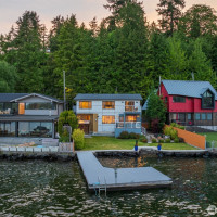 13190 Riviera Place NE, Seattle, WA 98125