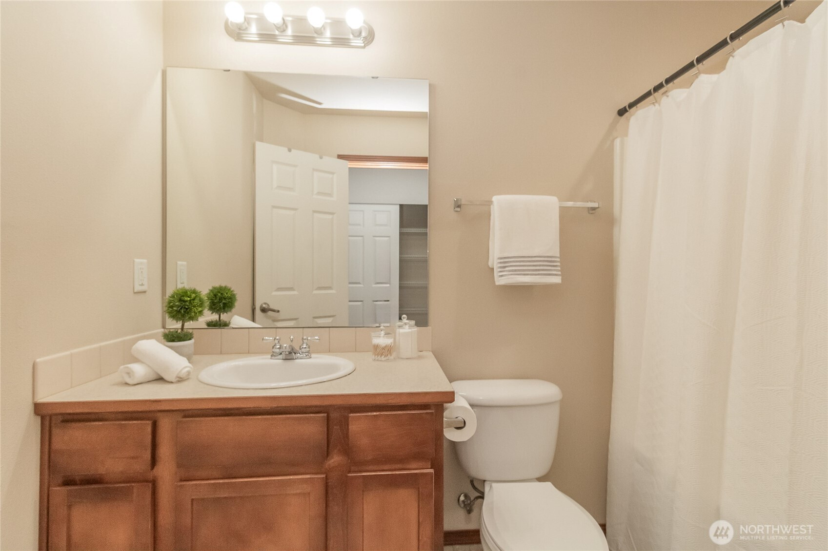 13814 174th Street Ct E, Puyallup, WA 98374