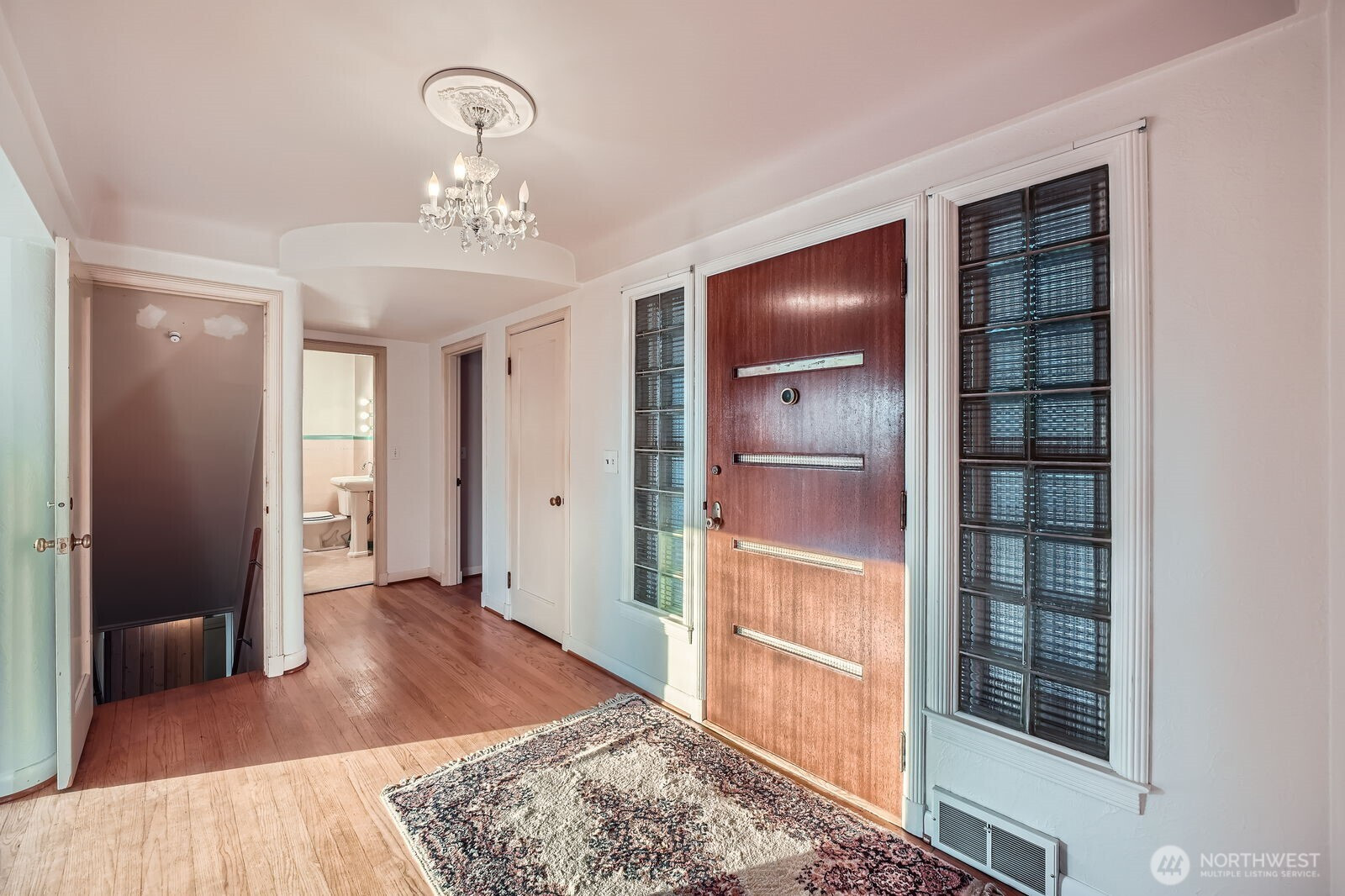 3041 52nd Avenue SW, Seattle, WA 98116