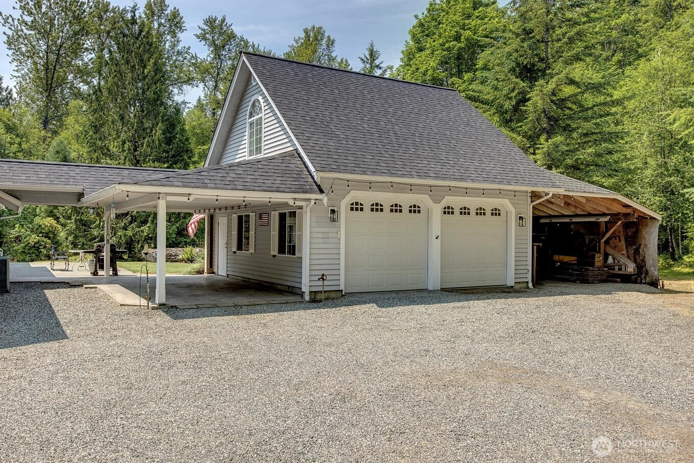 2829 Lake Langlois Road NE, Carnation, WA 98014