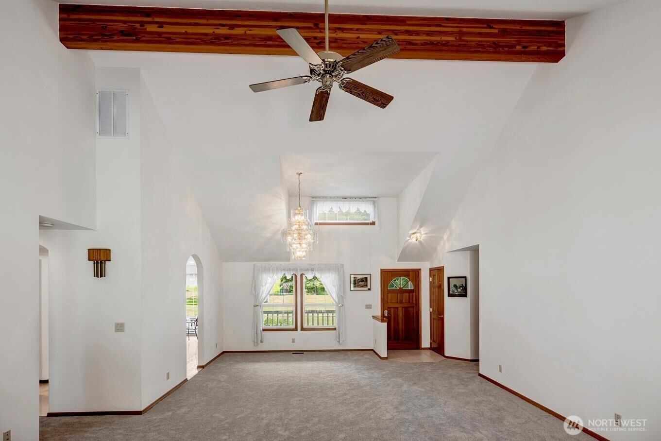 2829 Lake Langlois Road NE, Carnation, WA 98014