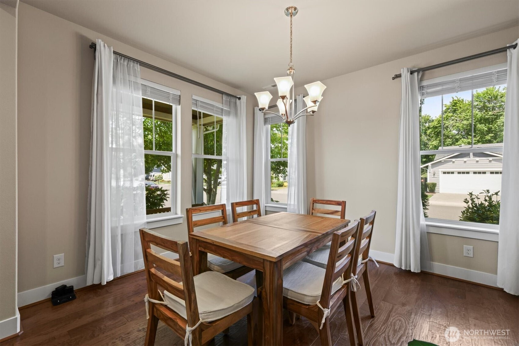 8910 Buttercup Street SE, Tumwater, WA 98501