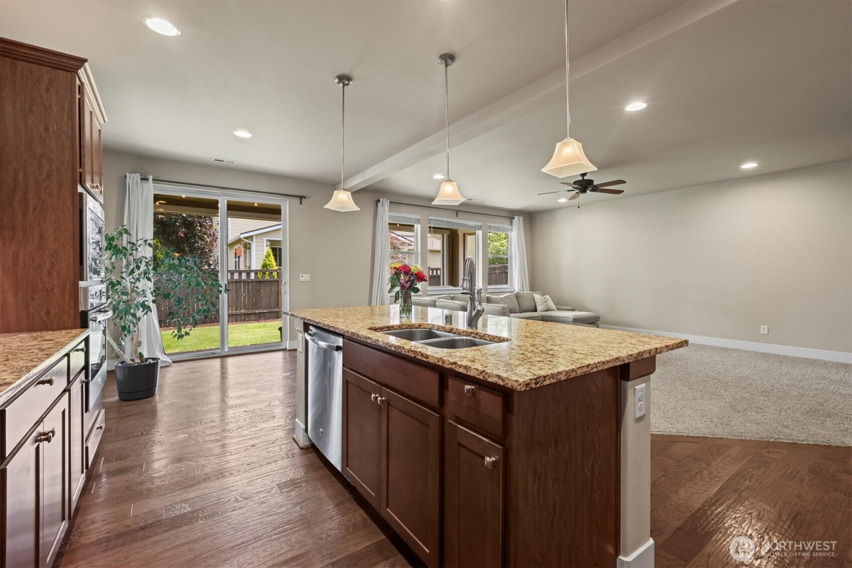 8910 Buttercup Street SE, Tumwater, WA 98501