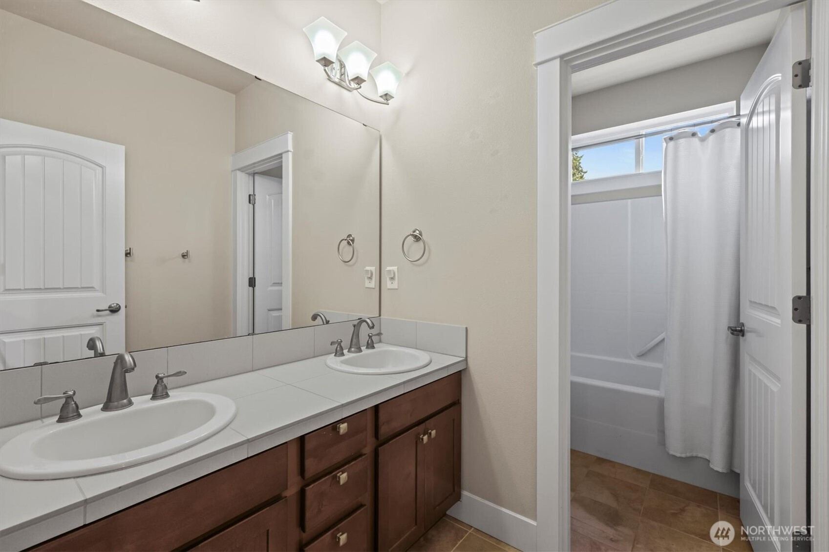 8910 Buttercup Street SE, Tumwater, WA 98501