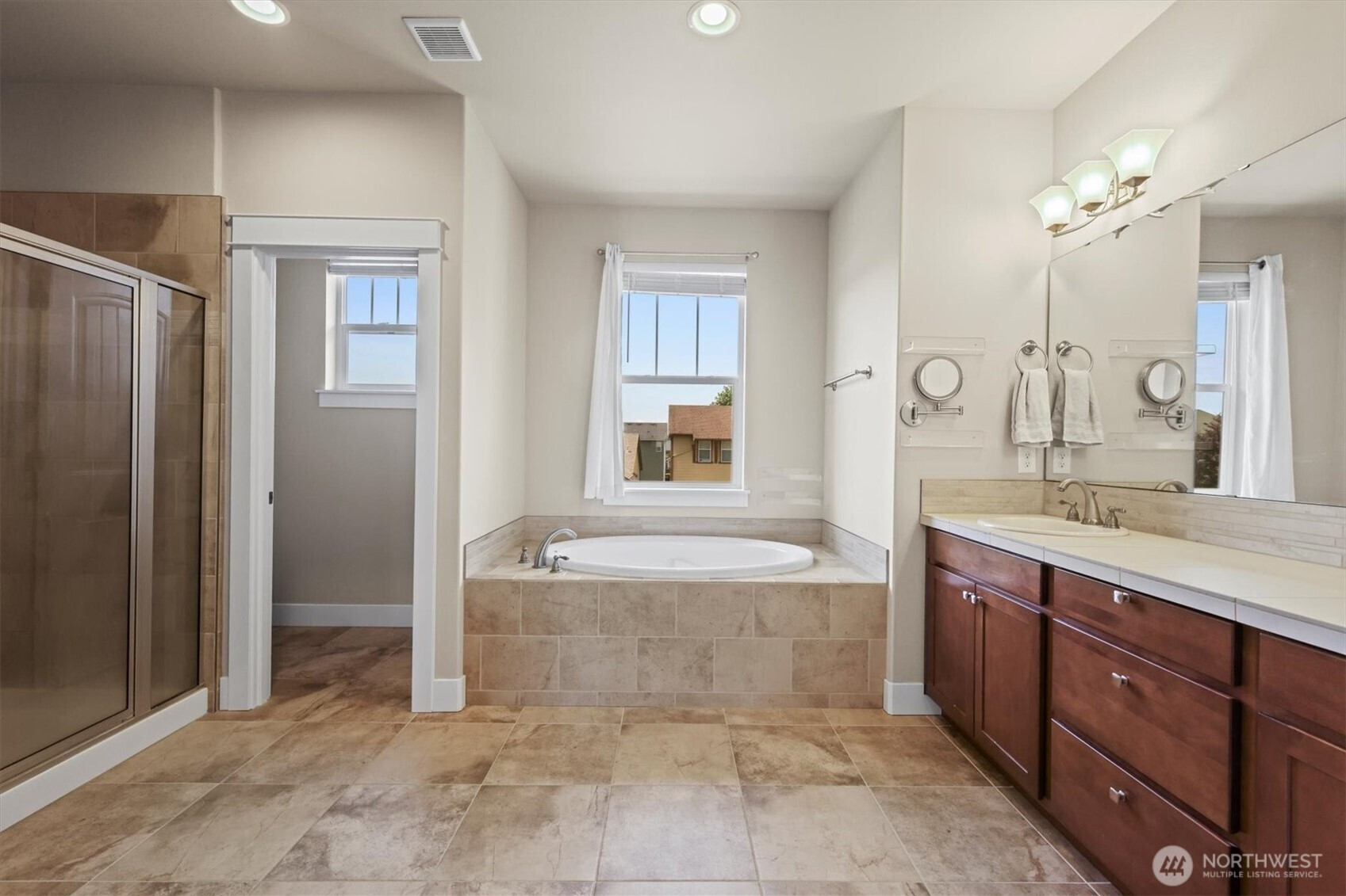 8910 Buttercup Street SE, Tumwater, WA 98501