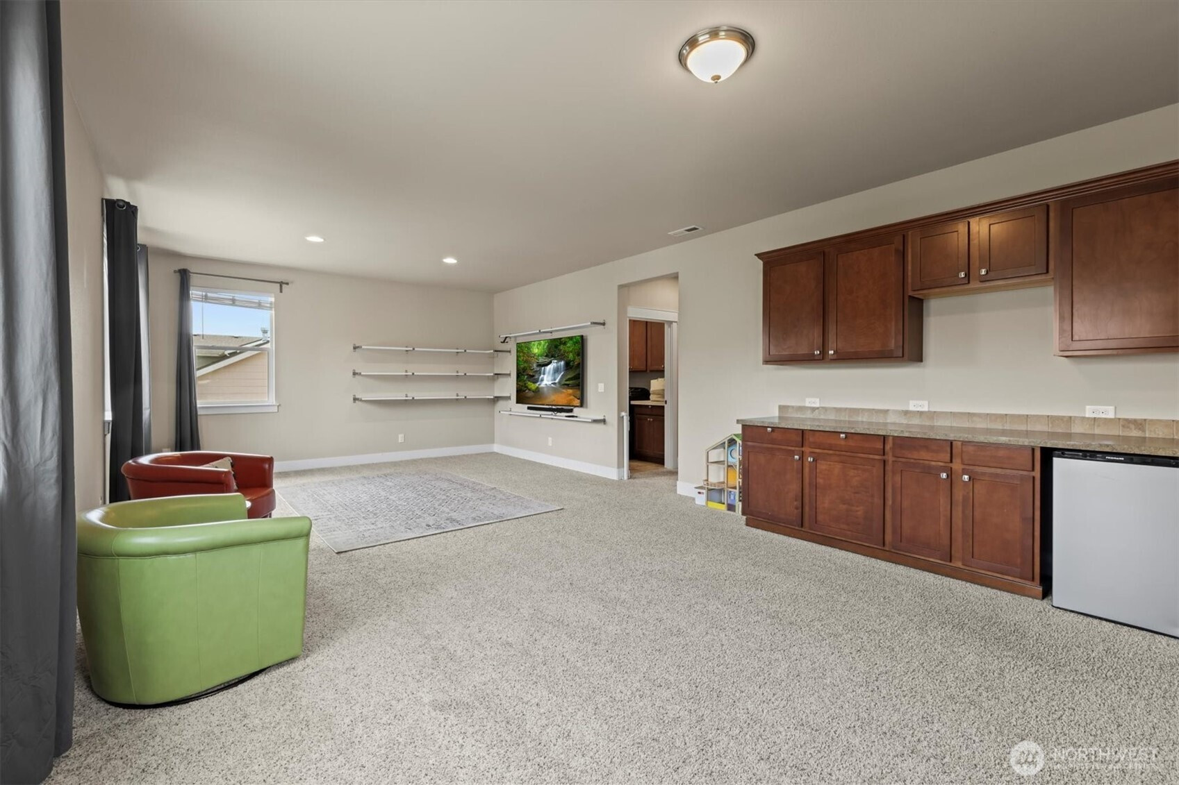 8910 Buttercup Street SE, Tumwater, WA 98501