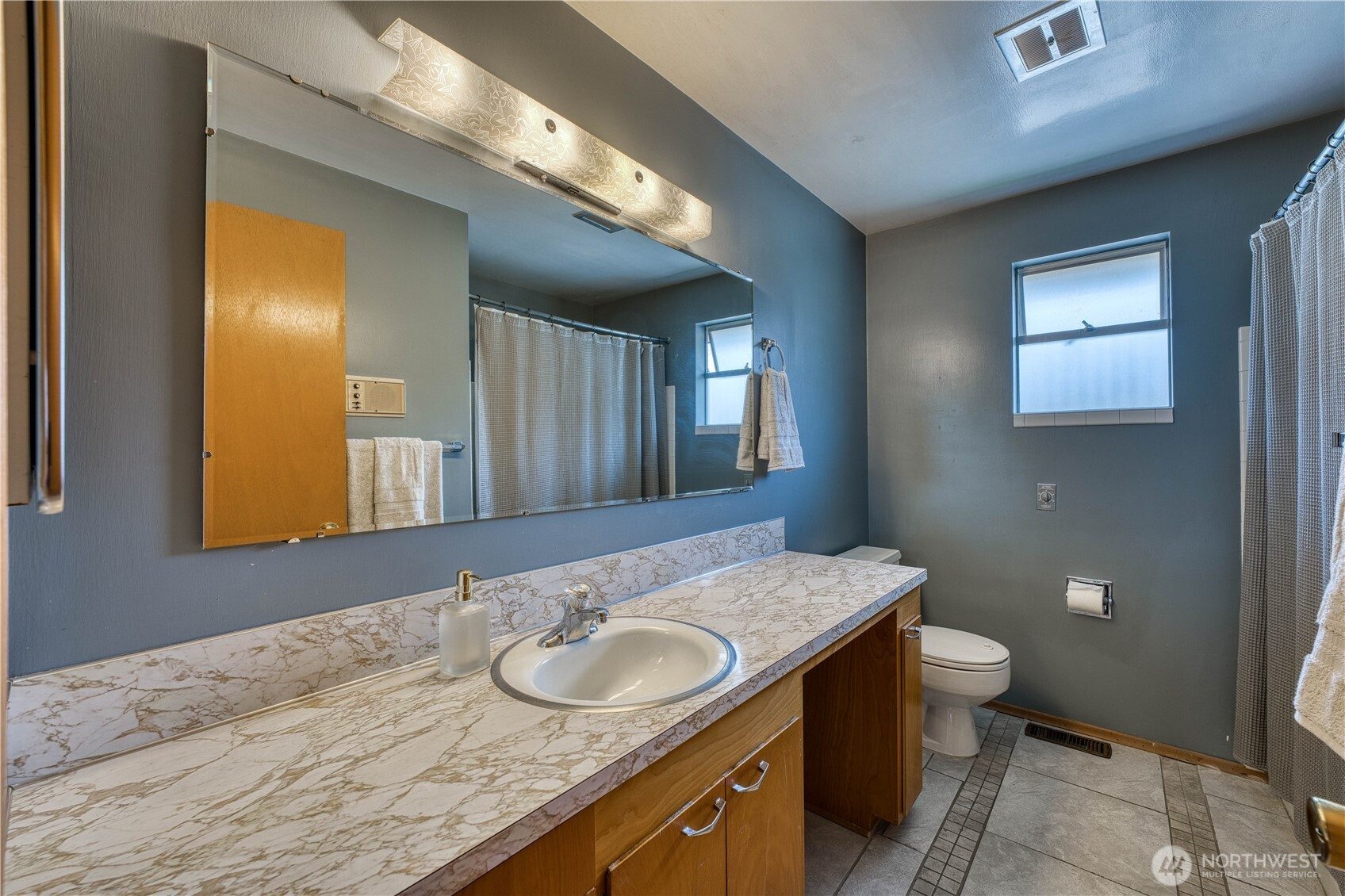 2221 Trenton Avenue, Bremerton, WA 98310