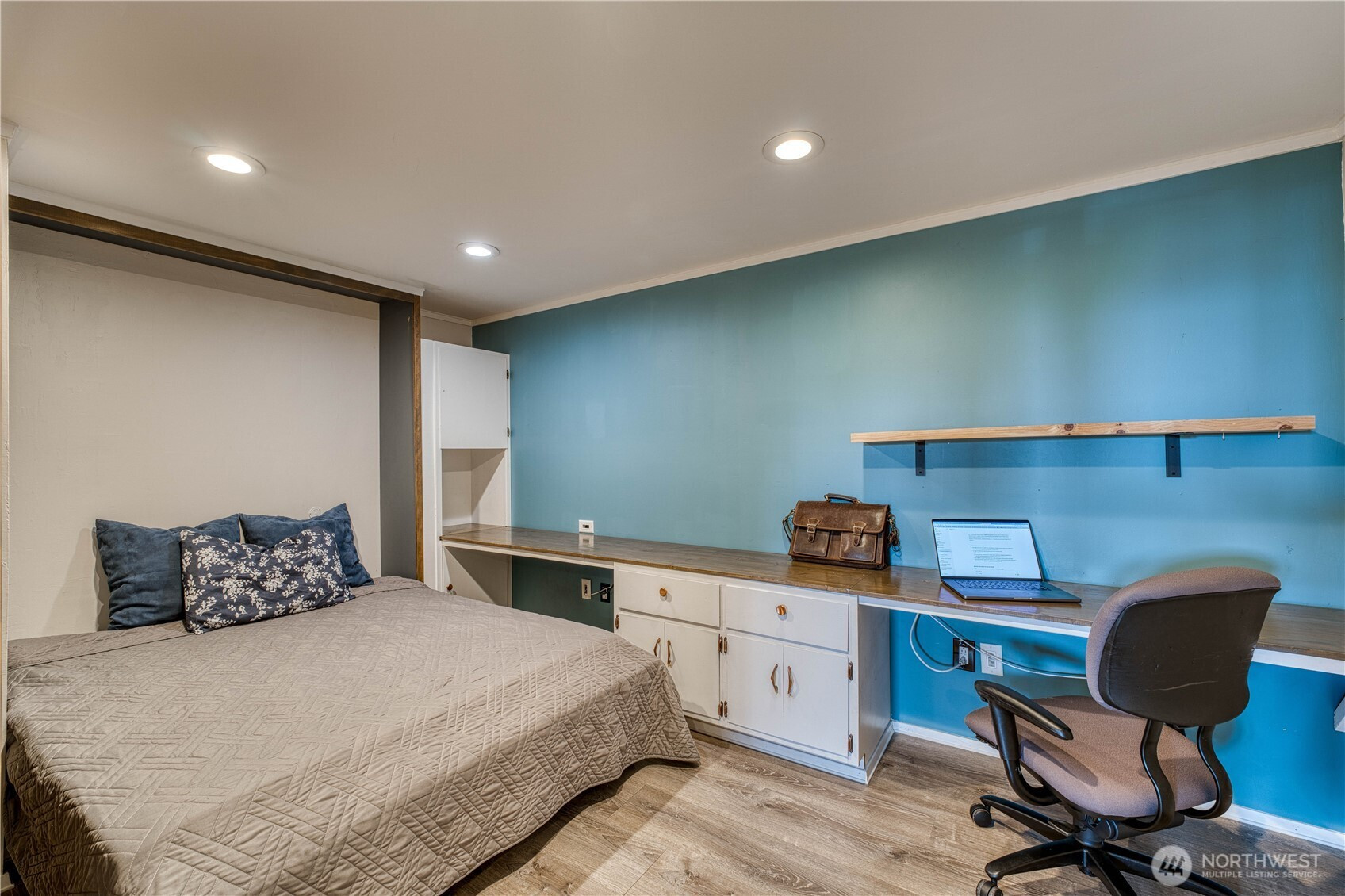 2221 Trenton Avenue, Bremerton, WA 98310