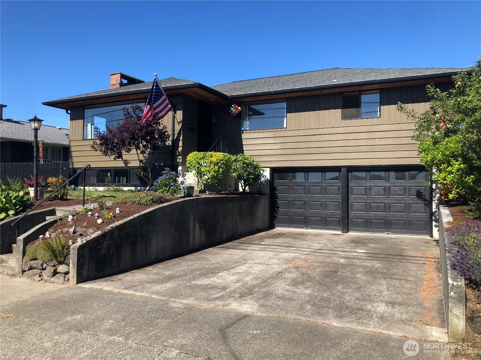 2221 Trenton Avenue, Bremerton, WA 98310