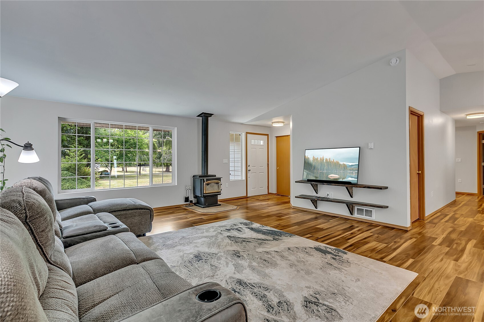 9540 El Camino Lane SE, Yelm, WA 98597