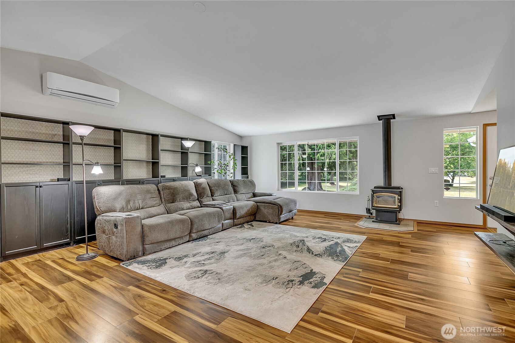 9540 El Camino Lane SE, Yelm, WA 98597