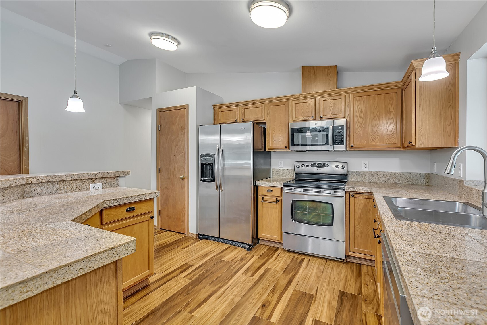 9540 El Camino Lane SE, Yelm, WA 98597