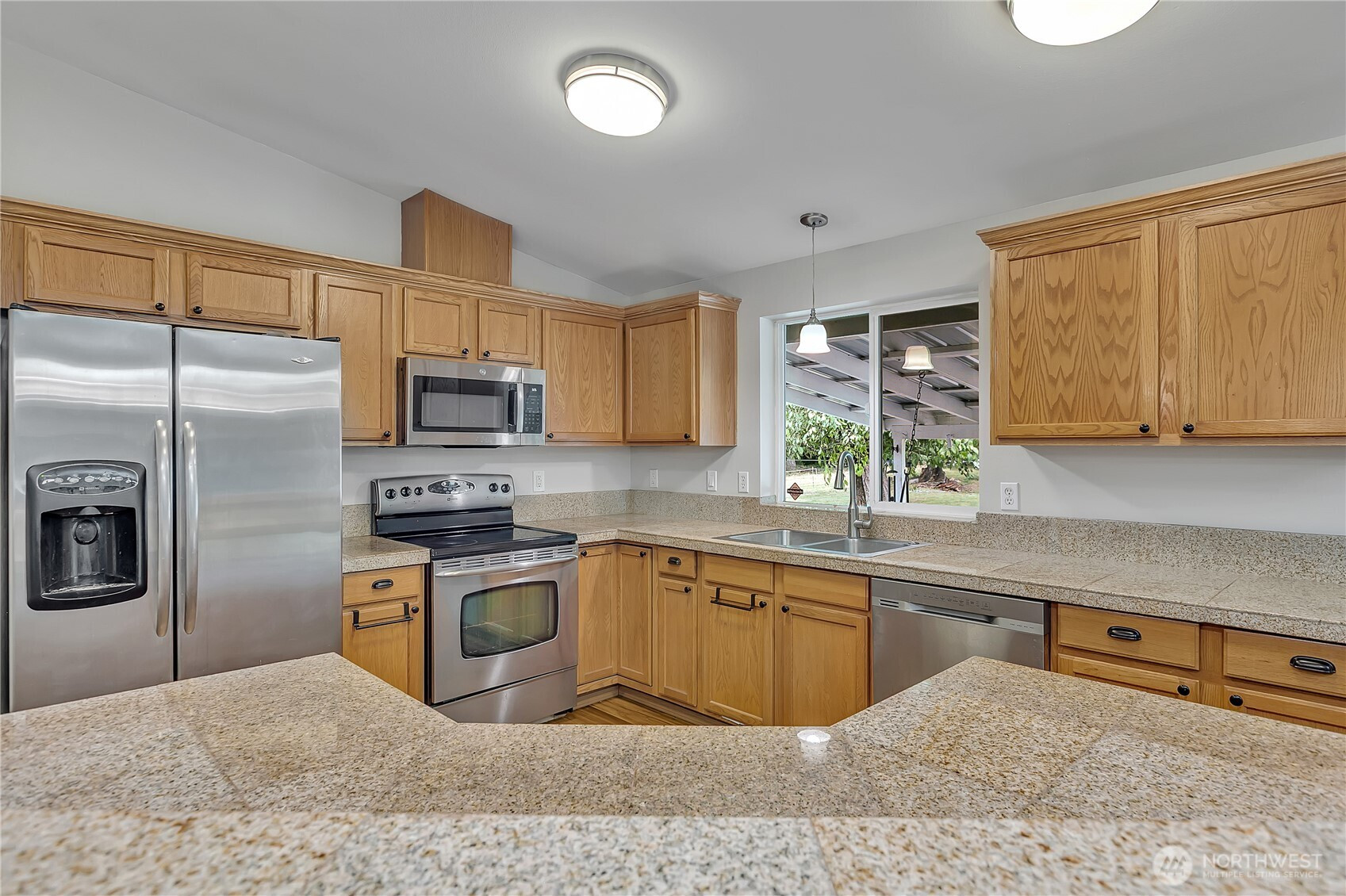 9540 El Camino Lane SE, Yelm, WA 98597