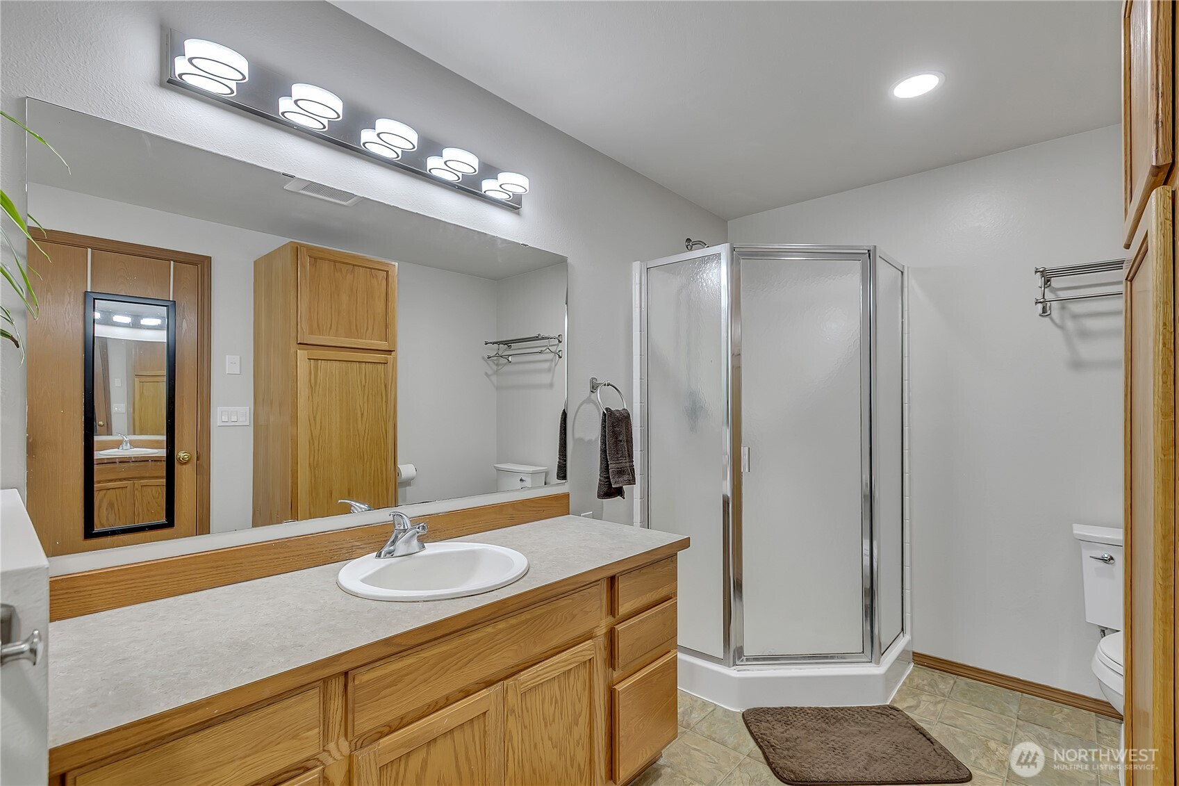 9540 El Camino Lane SE, Yelm, WA 98597