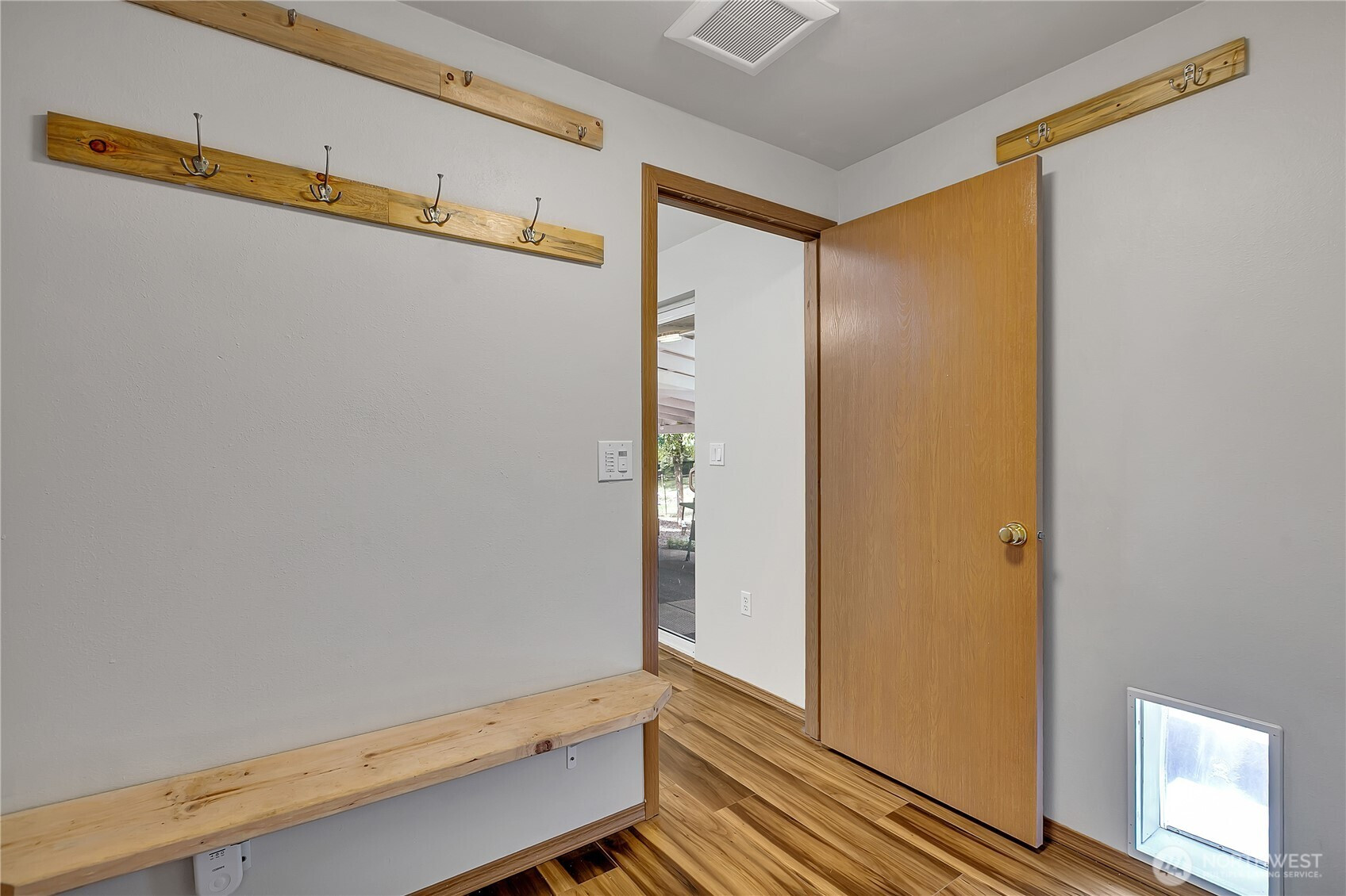 9540 El Camino Lane SE, Yelm, WA 98597