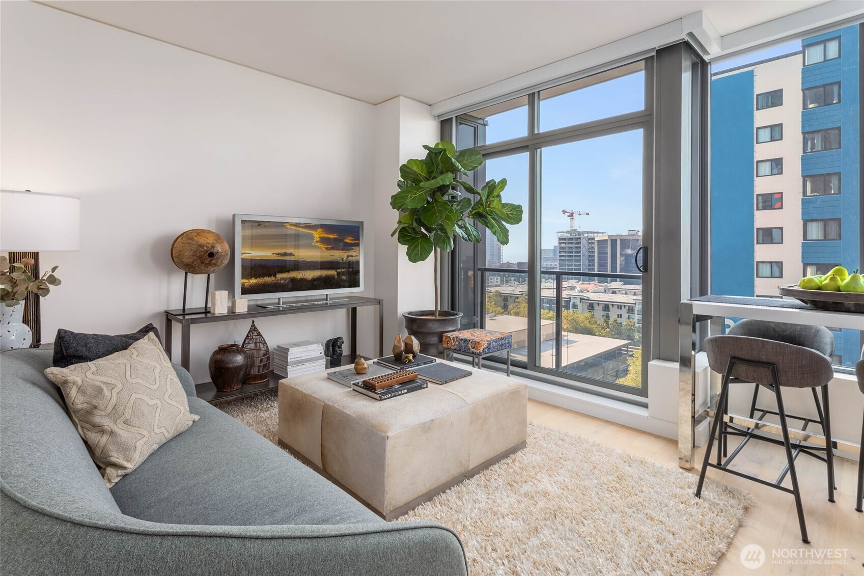 2510 6th Avenue, Seattle, WA 98121