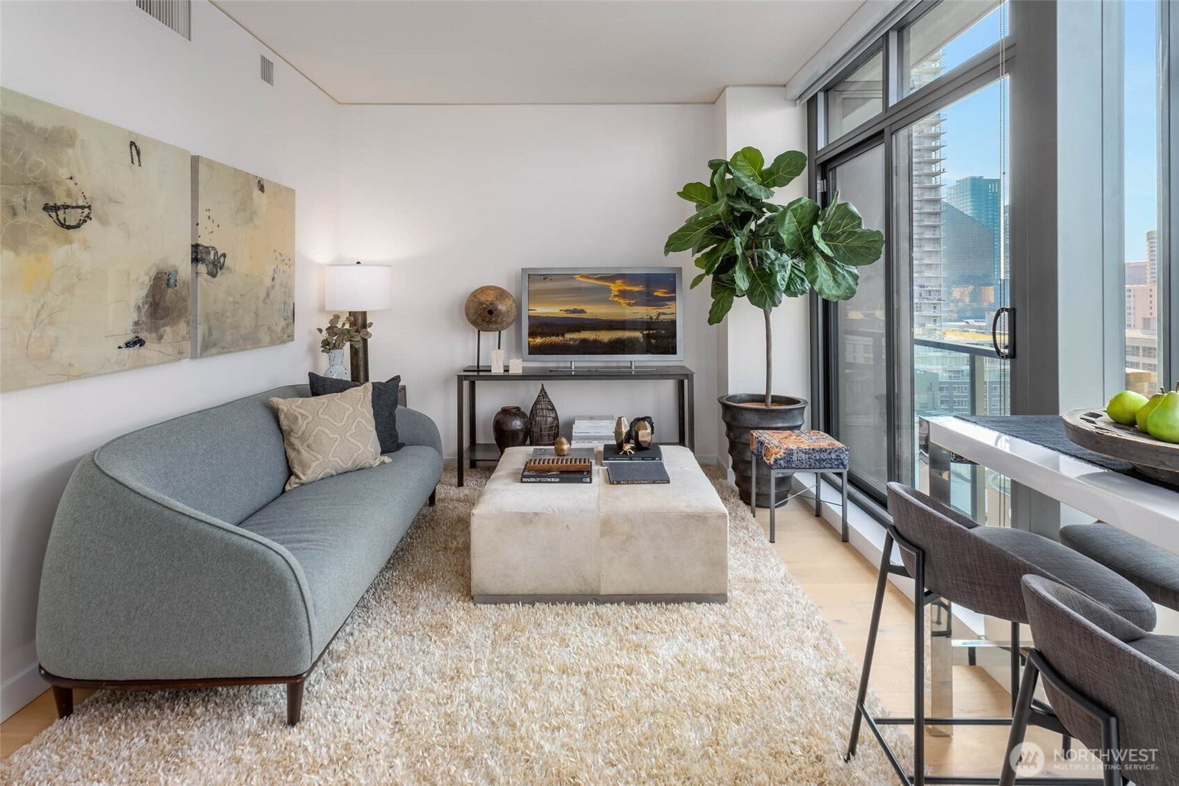 2510 6th Avenue, Seattle, WA 98121