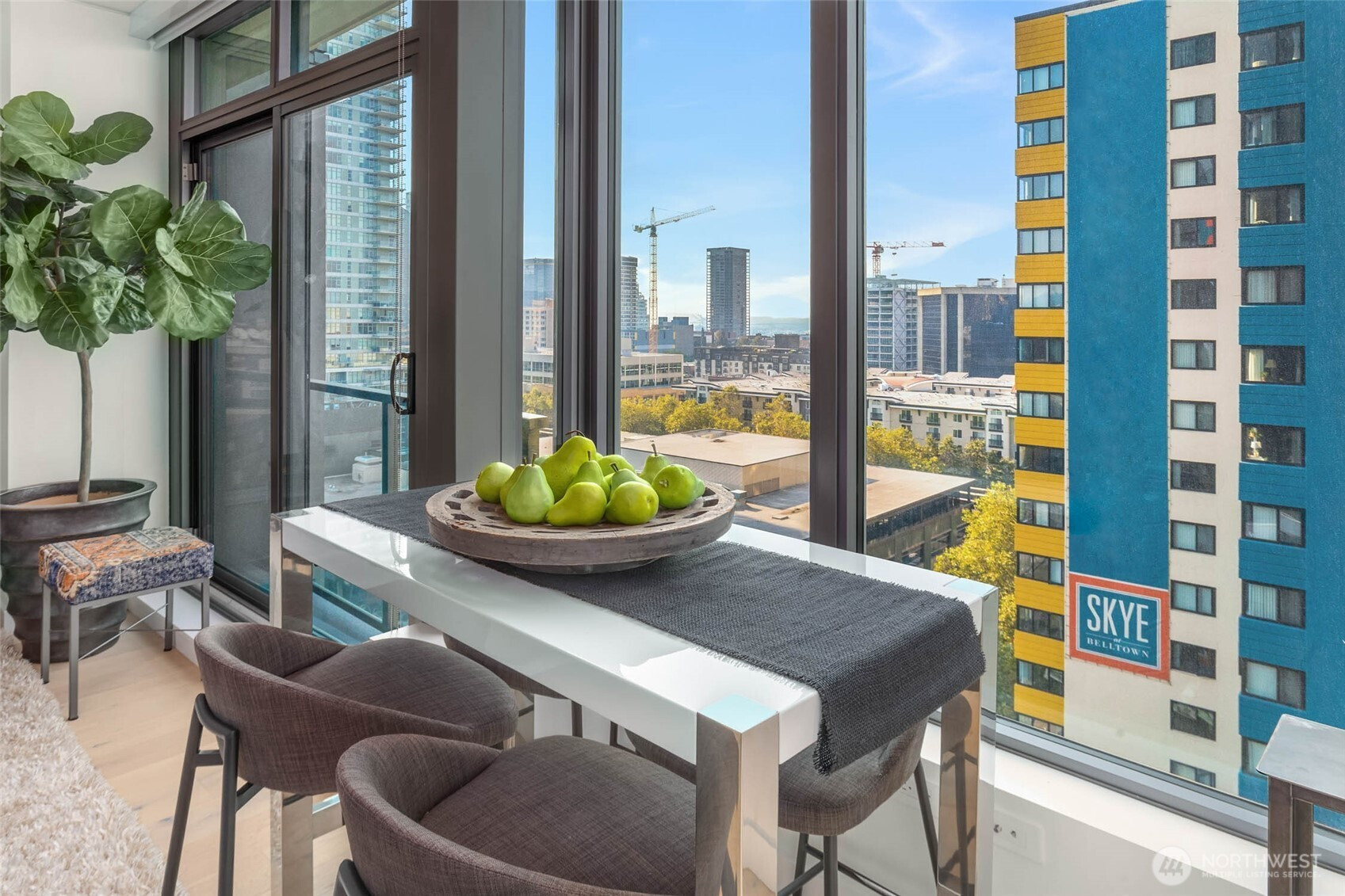 2510 6th Avenue, Seattle, WA 98121