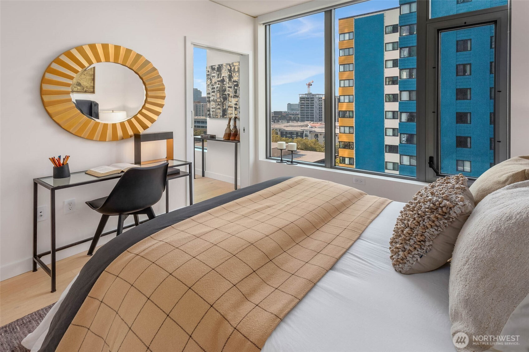 2510 6th Avenue, Seattle, WA 98121