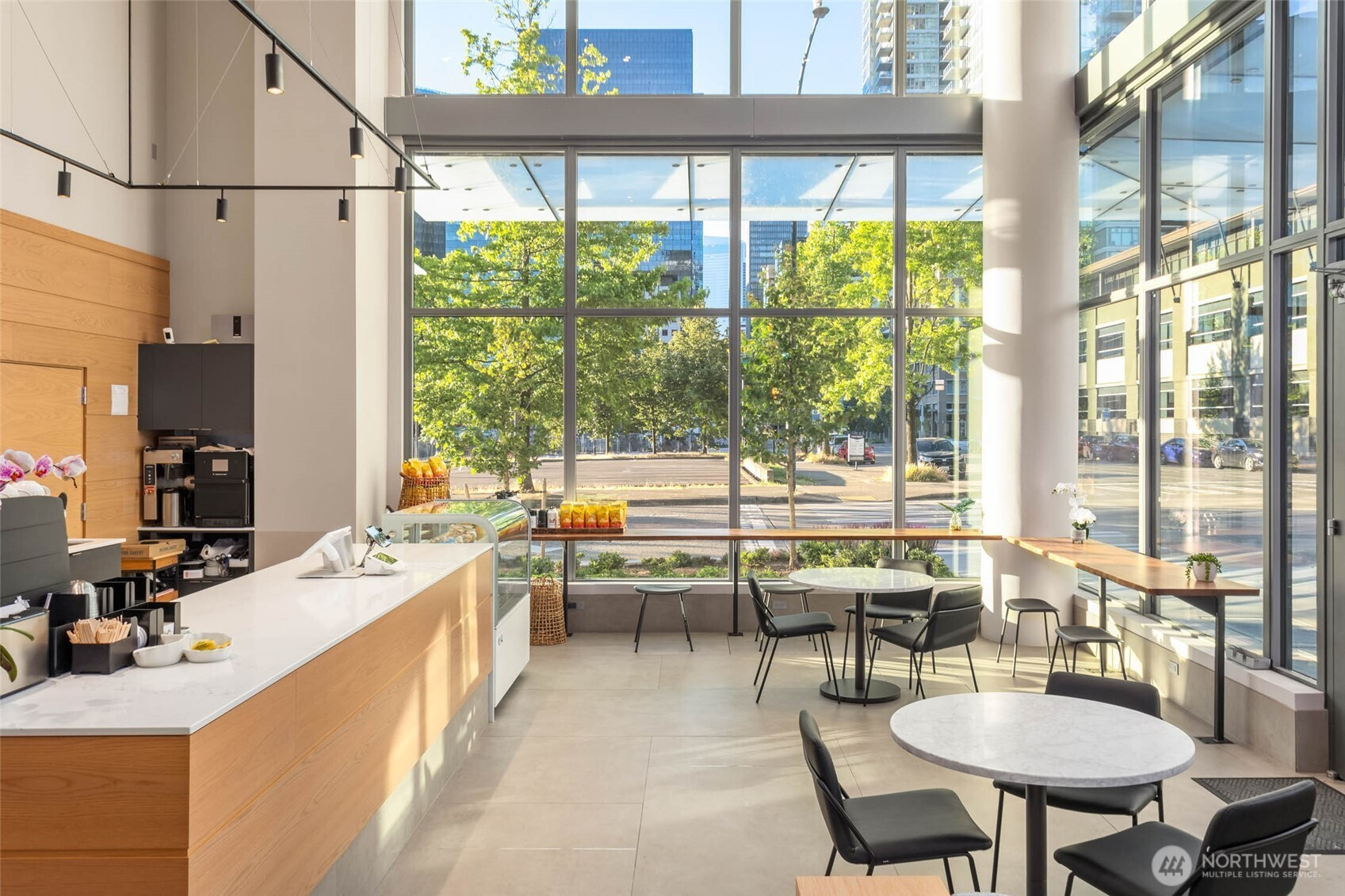 2510 6th Avenue, Seattle, WA 98121