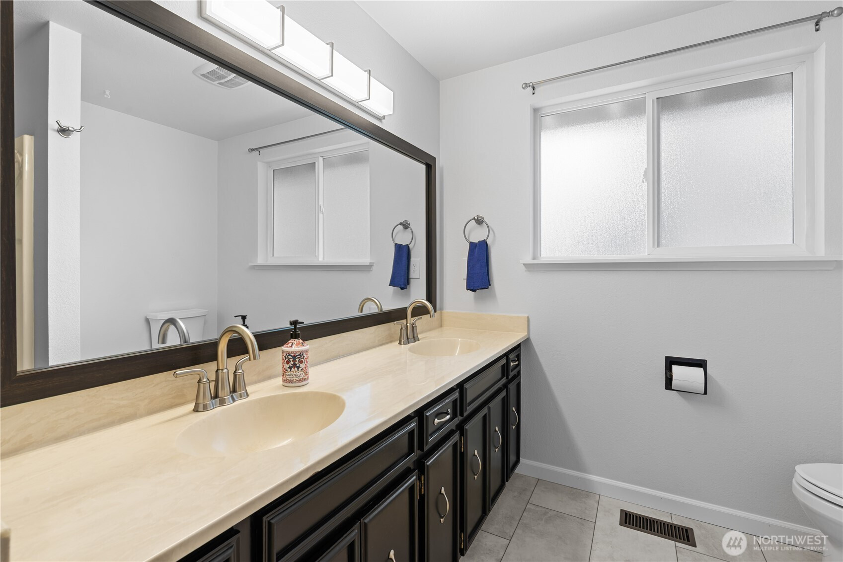 2508 32nd Avenue SE, Puyallup, WA 98374