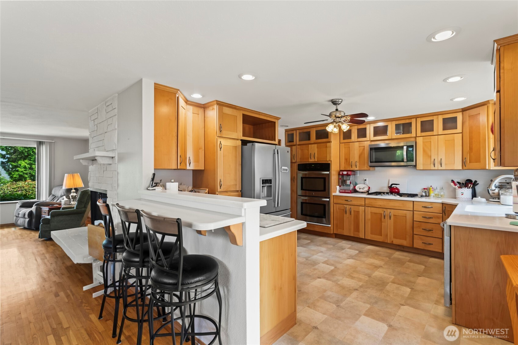 108 Champion Street, Steilacoom, WA 98388