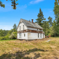 3634 Campbell Street NE, Bainbridge Island, WA 98110
