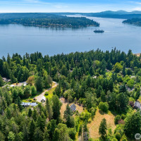 3634 Campbell Street NE, Bainbridge Island, WA 98110