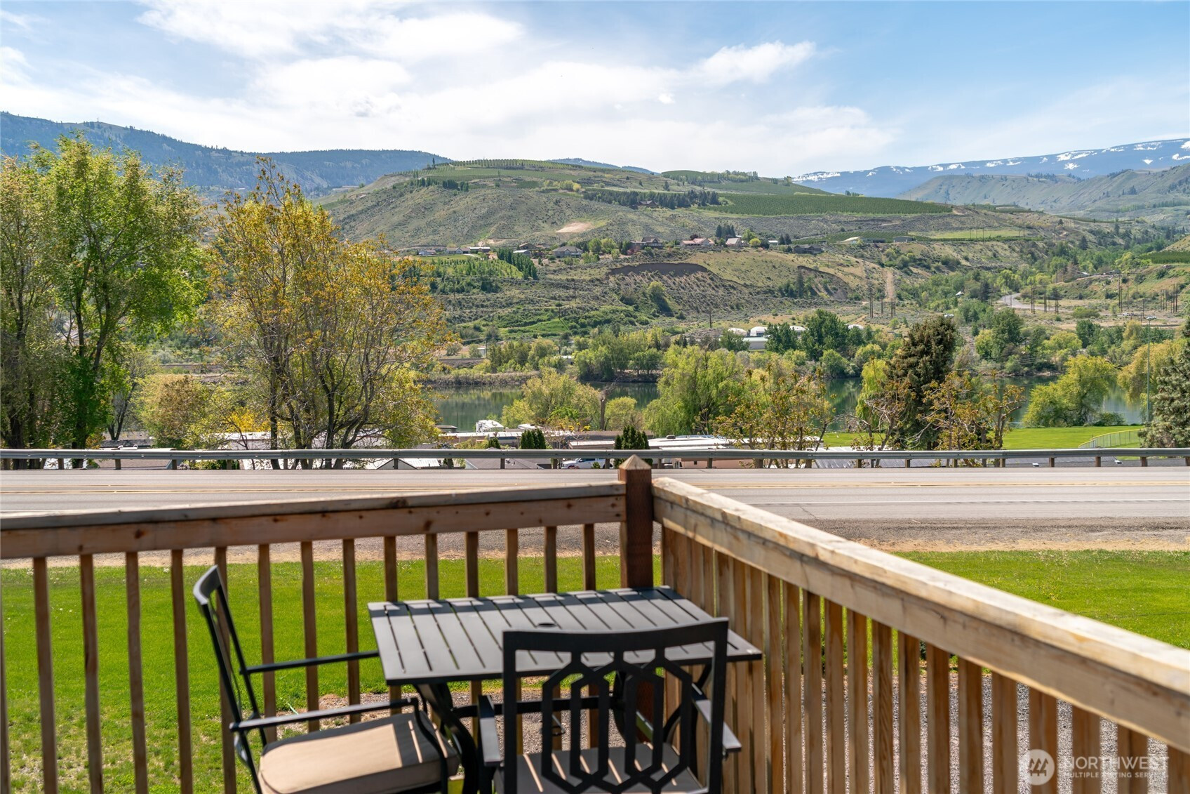 2440 Rock Island Road, East Wenatchee, WA 98802