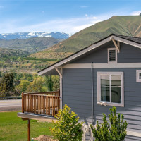 2440 Rock Island Road, East Wenatchee, WA 98802