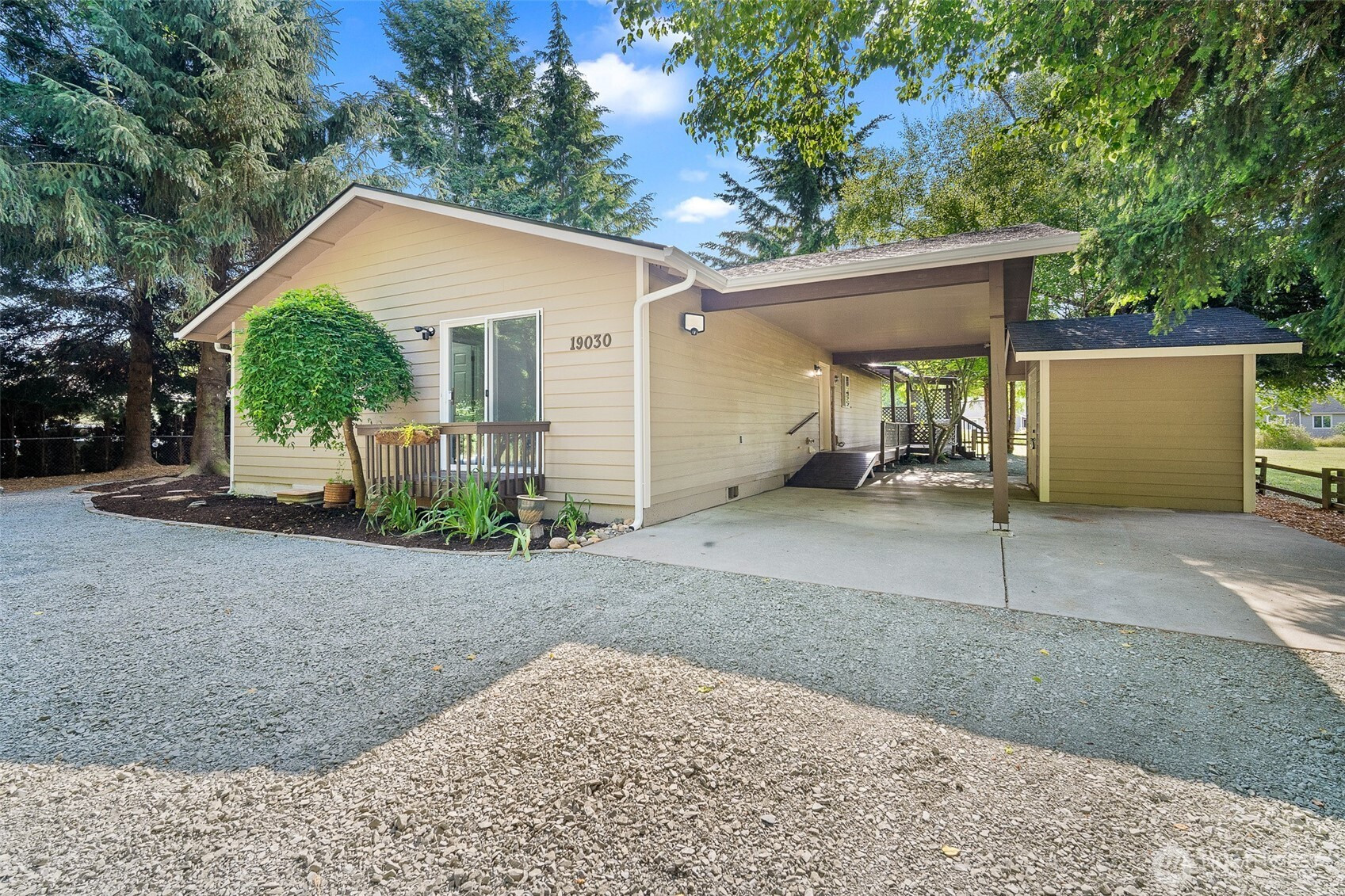 19030 92nd Avenue NW, Stanwood, WA 98292