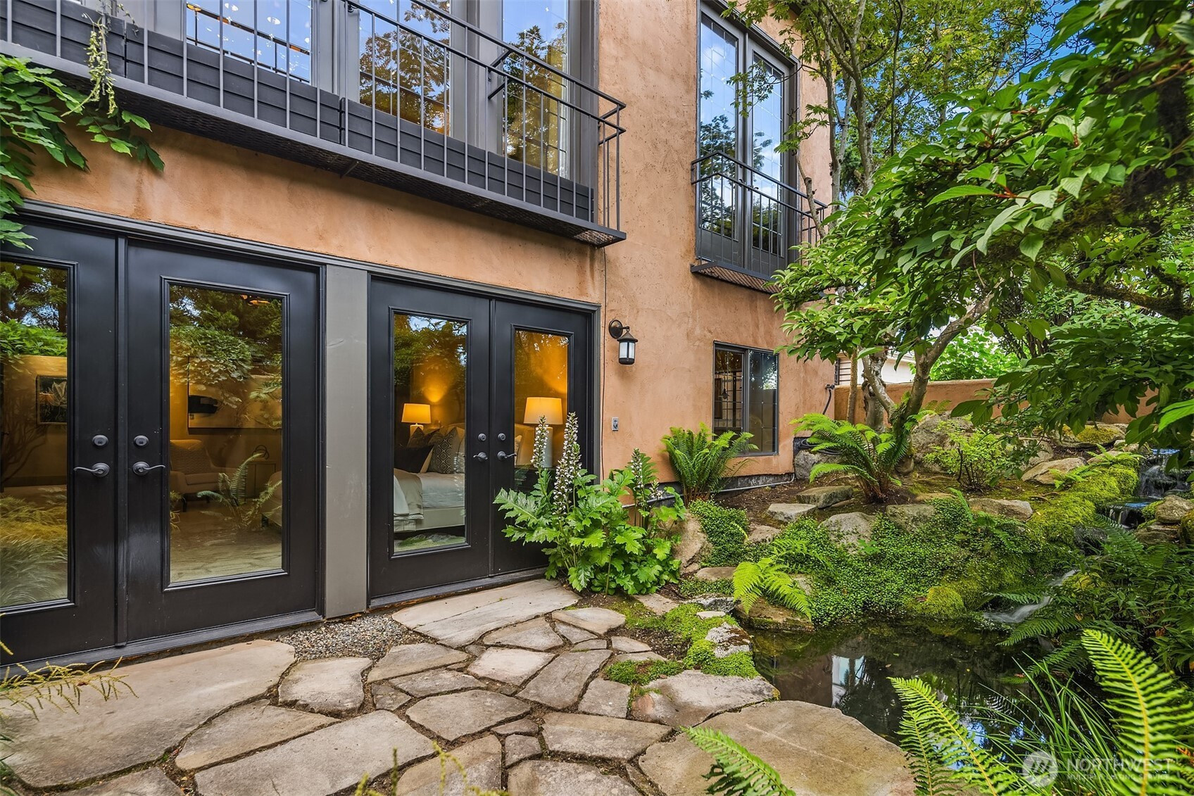 303 Lake Washington Boulevard, Seattle, WA 98122