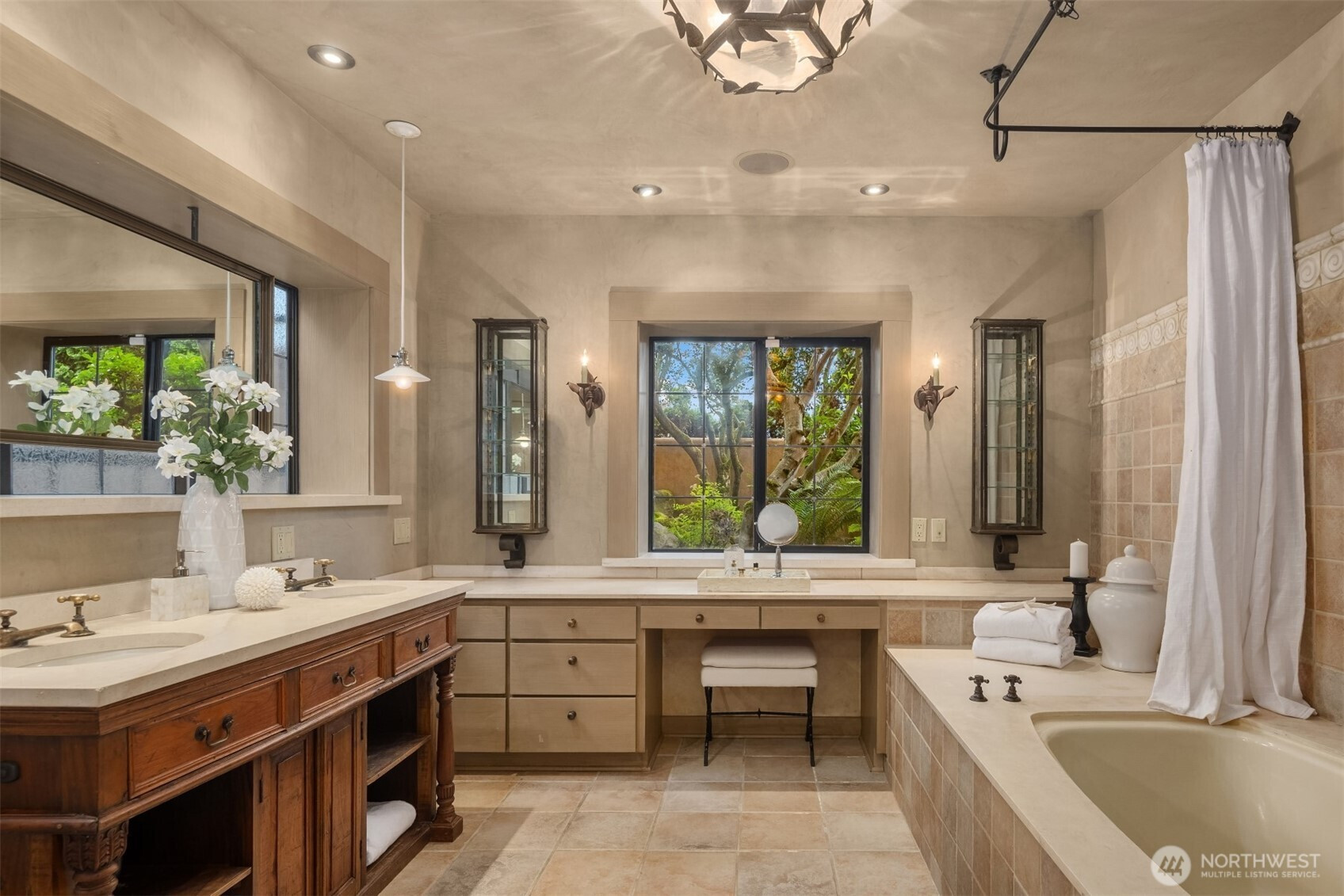 303 Lake Washington Boulevard, Seattle, WA 98122