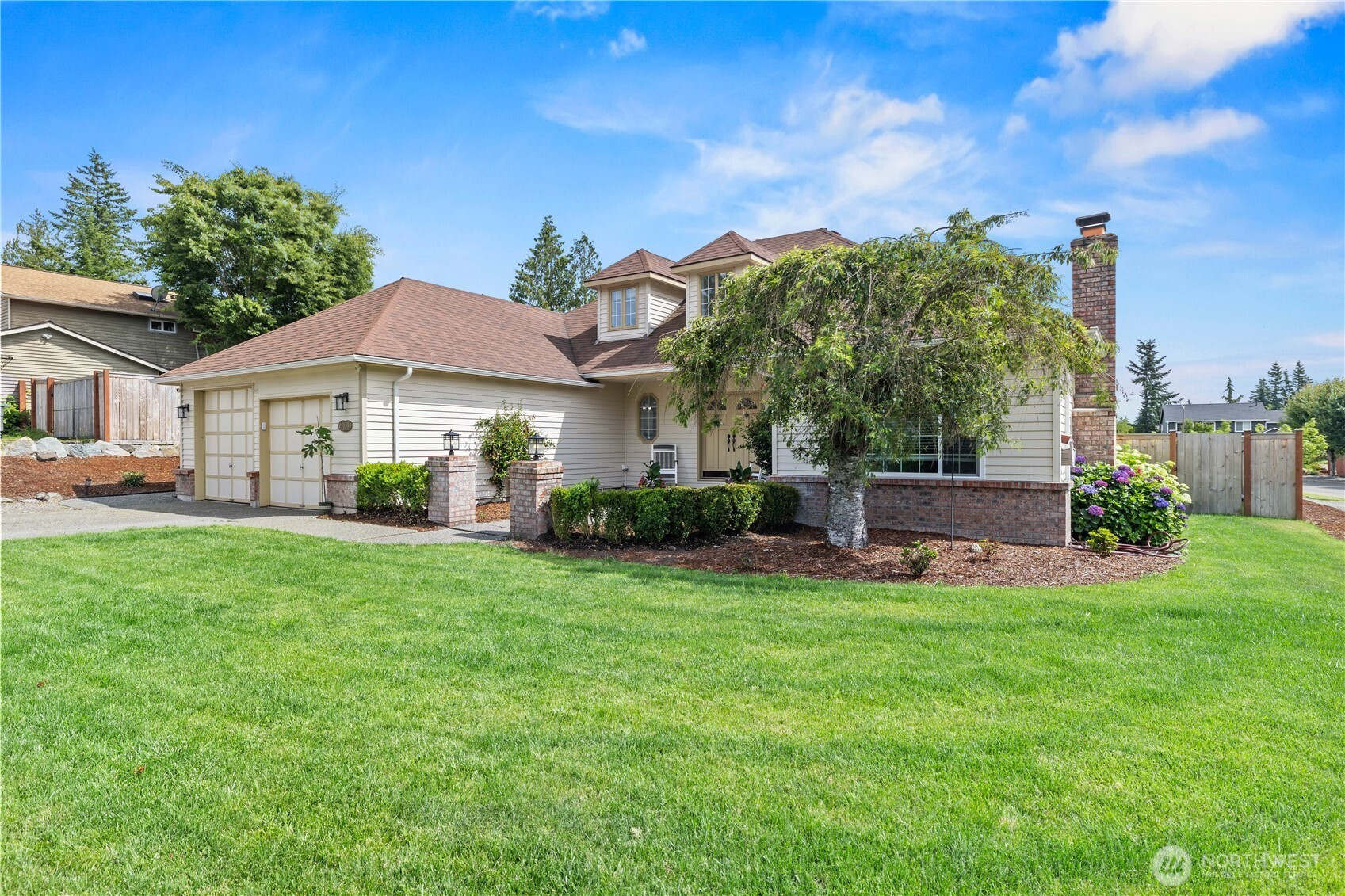 21703 SE 255th Place, Maple Valley, WA 98038