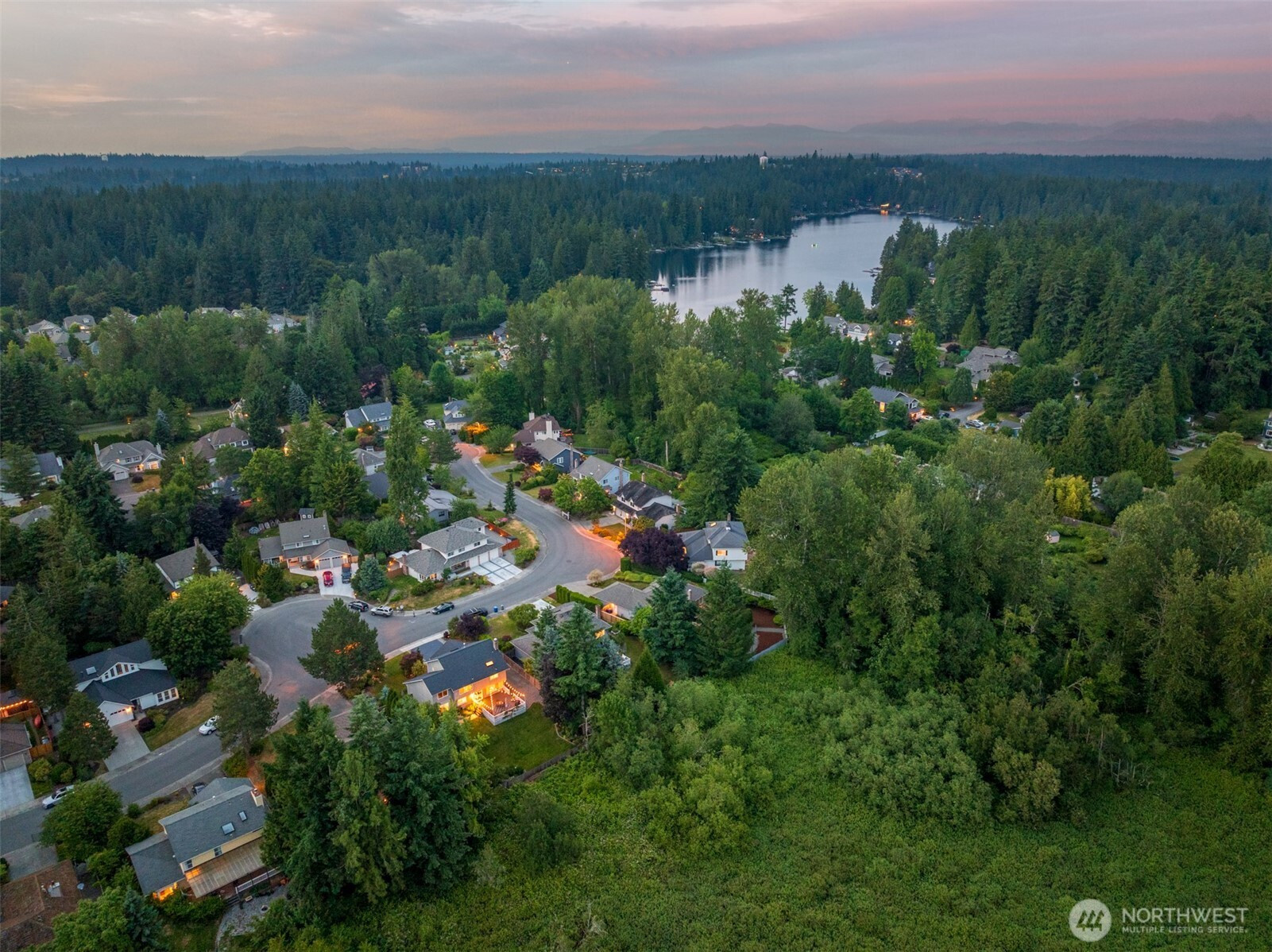 21227 SE 29th Street, Sammamish, WA 98075