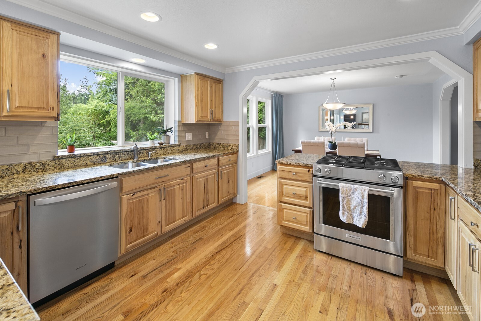 21227 SE 29th Street, Sammamish, WA 98075