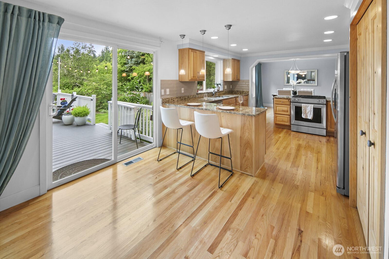 21227 SE 29th Street, Sammamish, WA 98075