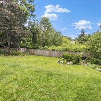 21227 SE 29th Street, Sammamish, WA 98075