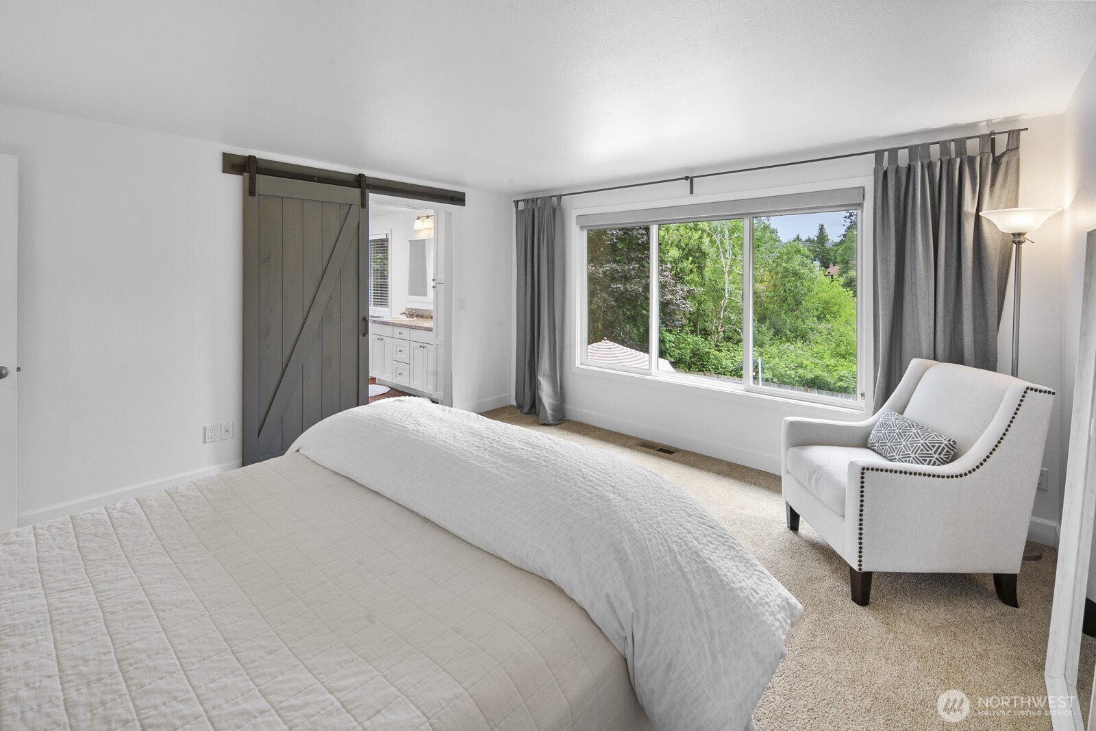 21227 SE 29th Street, Sammamish, WA 98075